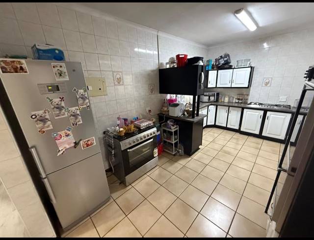 3 BEDROOM HOUSE FOR SALE IN VANDERBIJLPARK SE 2